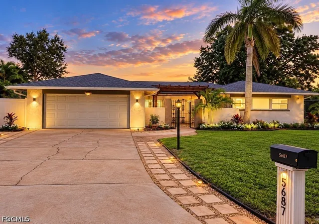 Photo 3 of Single family home for sale at 5687 Eichen Cir E, Fort Myers, FL 33919 | MLS# 2026035322 | Listing updated on 2026-09-20