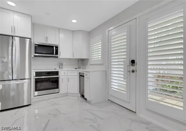 Photo 4 of Condo for sale at 175 5th Avenue S #4, Naples, FL 34102 | MLS# 226029857 | Listing updated on 2026-09-16