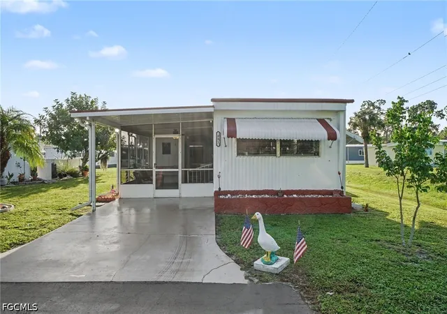 Photo 3 of Manufactured home for sale at 881 Homestead Dr, North Fort Myers, FL 33917 | MLS# 2026035397 | Listing updated on 2026-09-16