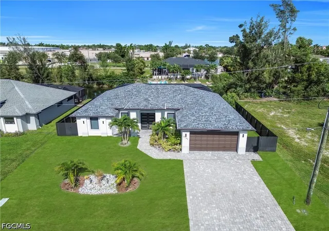 Photo 3 of Single family home for sale at 2127 Sw 17th Place, Cape Coral, FL 33991 | MLS# 2026035443 | Listing updated on 2026-09-01