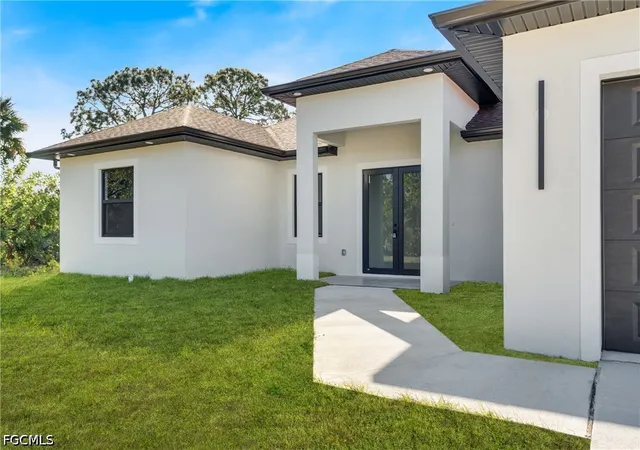 Photo 3 of Single family home for sale at 2909 9th St W, Lehigh Acres, FL 33971 | MLS# 2026035448 | Listing updated on 2026-09-09