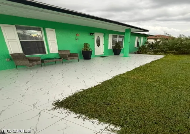 Photo 2 of Single family home for sale at 40 Ne 10th Avenue, Cape Coral, FL 33909 | MLS# 2026035458 | Listing updated on 2026-09-03