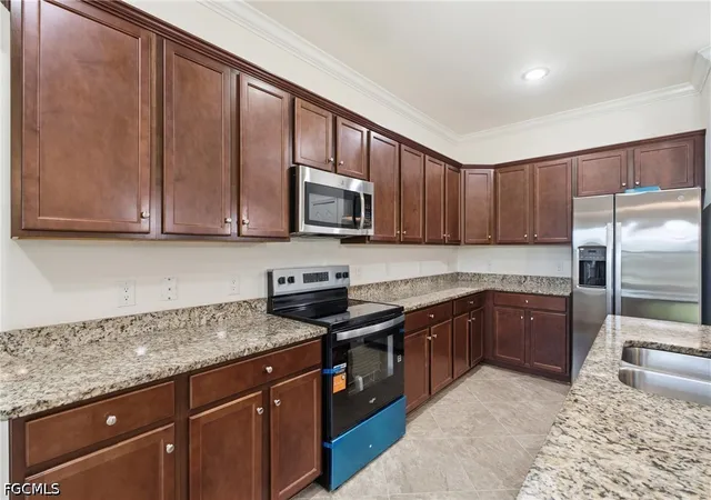 Photo 3 of Single family home for sale at 11821 Arbor Trace Dr, Fort Myers, FL 33913 | MLS# 2026035538 | Listing updated on 2026-09-07