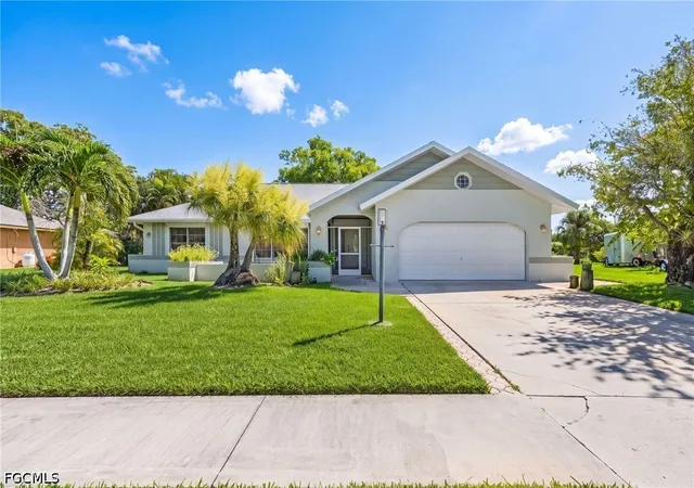 Photo 1 of Sale Pending at 4220 Glasgow Ct, North Fort Myers, FL 33903 | MLS# 2026035549 | Listing updated on 2026-09-14