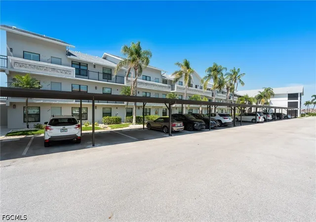 Photo 3 of Condo for sale at 4230 Se 20th Pl #302, Cape Coral, FL 33904 | MLS# 2026035579 | Listing updated on 2026-09-11