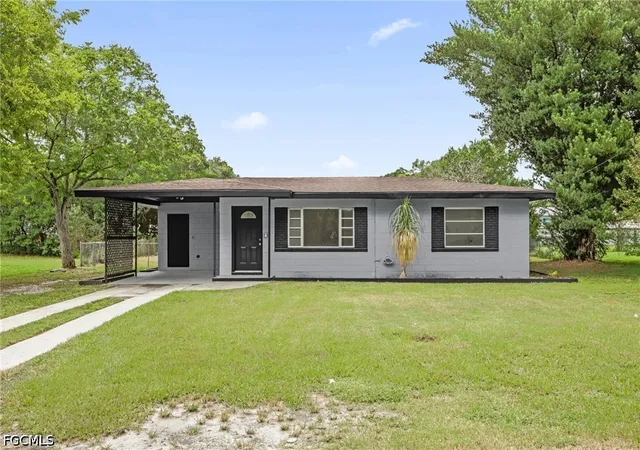 Photo 1 of Single family home for sale at 2012 Helms Ave, Leesburg, FL 34748 | MLS# 2026035614 | Listing updated on 2026-09-03
