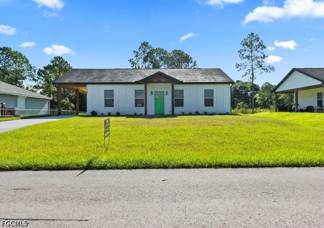 Photo 1 of Single family home for sale at 2004 Grayson Ave, Alva, FL 33920 | MLS# 2026035618 | Listing updated on 2026-10-05