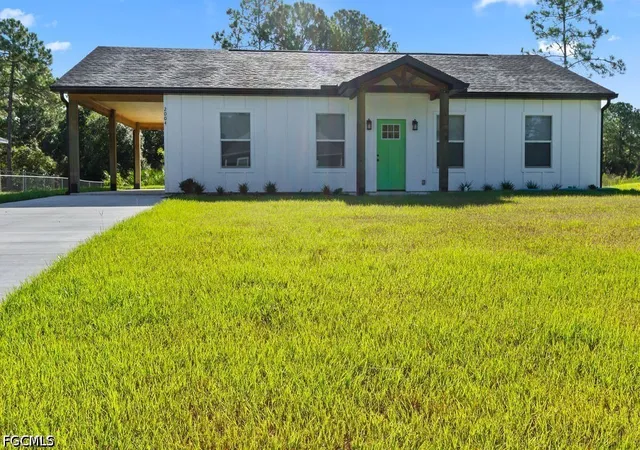 Photo 2 of Single family home for sale at 2004 Grayson Ave, Alva, FL 33920 | MLS# 2026035618 | Listing updated on 2026-10-05
