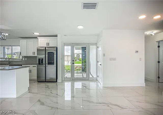 Photo 4 of Single family home for sale at 1428 Vendome Ct, Cape Coral, FL 33904 | MLS# 2026035626 | Listing updated on 2026-09-30