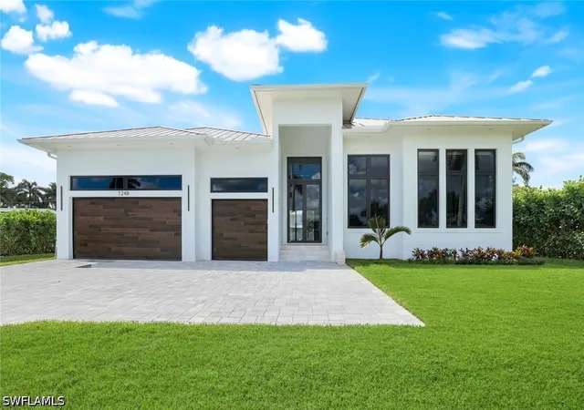 Photo 1 of Single family home for sale at 1248 13th Ave N, Naples, FL 34102 | MLS# 226030372 | Listing updated on 2026-09-16