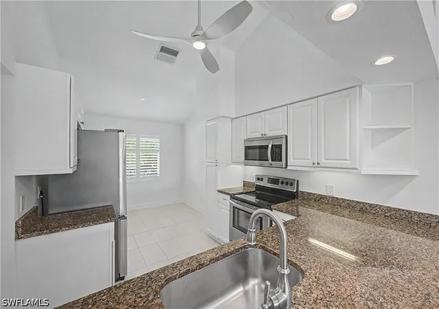 Photo 4 of Condo for sale at 400 Fox Haven Dr #4307, Naples, FL 34104 | MLS# 226029763 | Listing updated on 2026-10-04