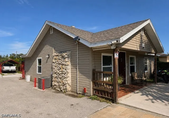 Photo 1 of Single family home for sale at 5625 7th Ave, Fort Myers, FL 33907 | MLS# 226030046 | Listing updated on 2026-09-09