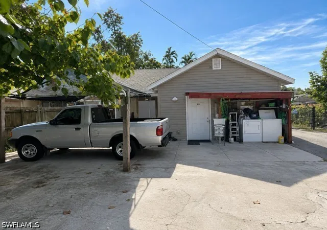 Photo 3 of Single family home for sale at 5625 7Th Ave, Fort Myers, FL 33907 | MLS# 226030046 | Listing updated on 2026-10-01