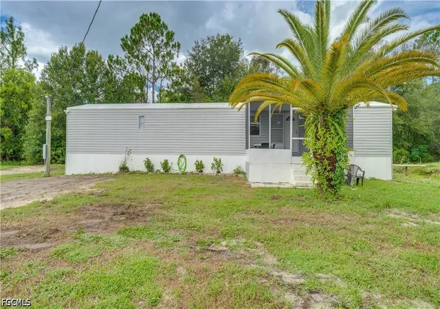 Photo 4 of Sale Pending at 8352 Barbie Ln, North Fort Myers, FL 33917 | MLS# 2026035757 | Listing updated on 2026-10-27