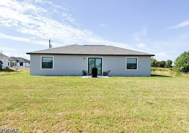 Photo 2 of Single family home for sale at 8041 Sherwood Cir, Labelle, FL 33935 | MLS# 2026035763 | Listing updated on 2026-09-22