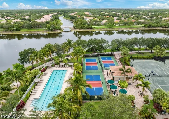 Photo 3 of Townhouse for sale at 28258 Islet Trl, Bonita Springs, FL 34135 | MLS# 2026035792 | Listing updated on 2026-09-27