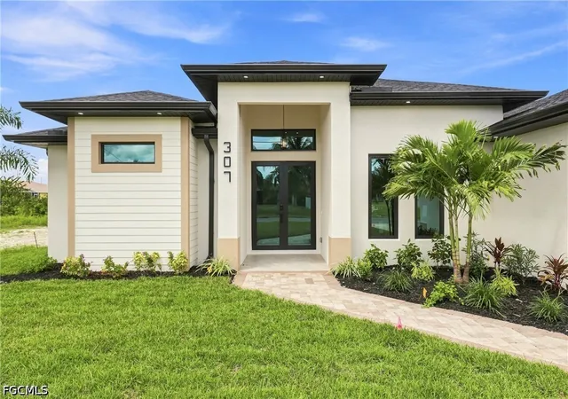 Photo 2 of Single family home for sale at 307 Ne 15th Street, Cape Coral, FL 33909 | MLS# 2026035795 | Listing updated on 2026-09-03