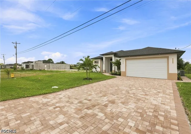 Photo 3 of Single family home for sale at 307 Ne 15th Street, Cape Coral, FL 33909 | MLS# 2026035795 | Listing updated on 2026-09-03
