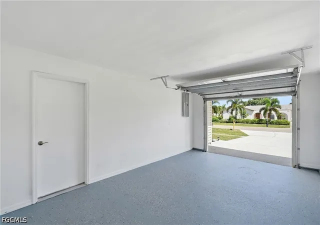 Photo 25 of Single family home for sale at 899 Ridgeway Dr, North Fort Myers, FL 33903 | MLS# 2026035796 | Listing updated on 2026-09-10