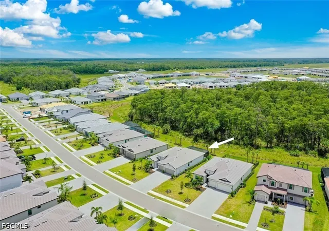 Photo 3 of Single family home for sale at 19070 Hinkley Dr, Estero, FL 33928 | MLS# 2026035808 | Listing updated on 2026-09-16
