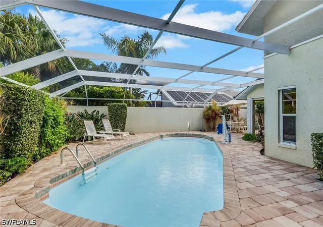 Photo 3 of Single family home for sale at 11011 Linnet Ln, Naples, FL 34119 | MLS# 226030548 | Listing updated on 2026-09-16