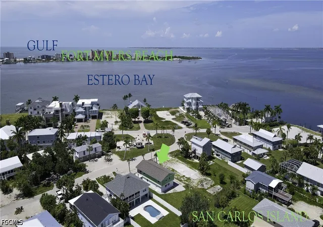 Photo 2 of Single family home for sale at 915 North St, Fort Myers Beach, FL 33931 | MLS# 2026035905 | Listing updated on 2026-09-03