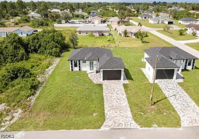 Photo 2 of Single family home for sale at 2702 11th St Sw, Lehigh Acres, FL 33976 | MLS# 2026035924 | Listing updated on 2026-09-03