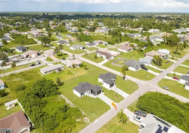 Photo 33 of Single family home for sale at 2702 11th St Sw, Lehigh Acres, FL 33976 | MLS# 2026035924 | Listing updated on 2026-09-03