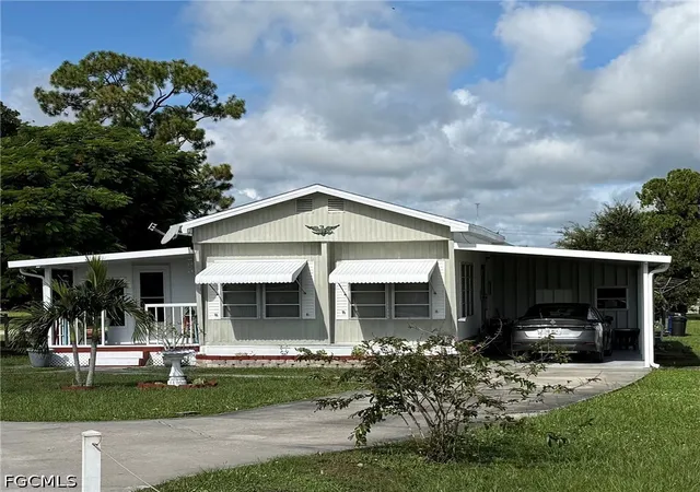 Photo 24 of Manufactured home for sale at 123 Flame Ln, North Fort Myers, FL 33917 | MLS# 2026035930 | Listing updated on 2026-09-14