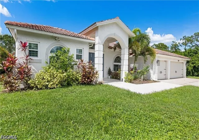 Photo 3 of Single family home for sale at 2991 20th Ave Ne, Naples, FL 34120 | MLS# 2026035946 | Listing updated on 2026-09-06