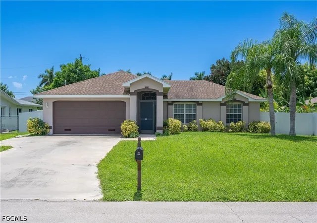 Photo 1 of Single family home for sale at 626 Retunda Pkwy W, Cape Coral, FL 33904 | MLS# 2026035979 | Listing updated on 2026-10-19