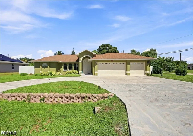 Photo 2 of Single family home for sale at 1239 Se 23rd Ave, Cape Coral, FL 33990 | MLS# 2026035991 | Listing updated on 2026-09-14