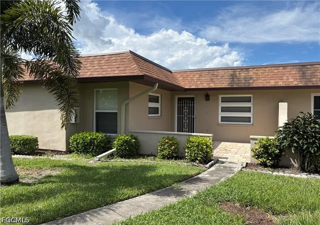 Photo 1 of Sale Pending at 1500 Popham Dr #A11, Fort Myers, FL 33919 | MLS# 2026036003 | Listing updated on 2026-09-04