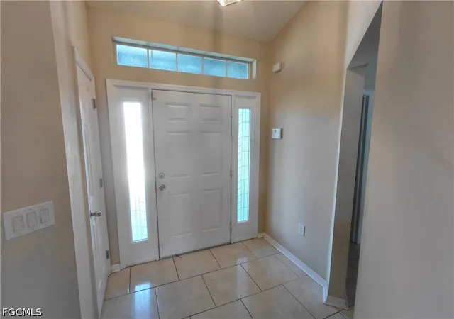 Photo 4 of Single family home for sale at 2013 Ne 13Th Pl, Cape Coral, FL 33909 | MLS# 2026036014 | Listing updated on 2026-09-11