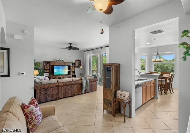 Listing Photo 4 - Condo for sale in building located at 10345 Heritage Bay Blvd, Naples, FL 34120 - Unit #2033