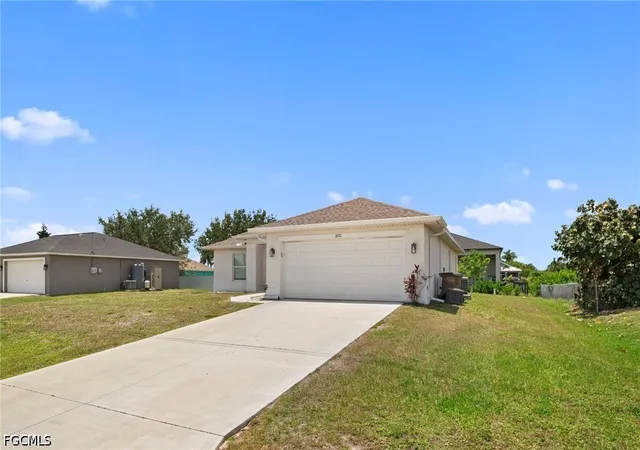 Photo 3 of Single family home for sale at 202 Nw 25th Pl, Cape Coral, FL 33993 | MLS# 2026036044 | Listing updated on 2026-09-13
