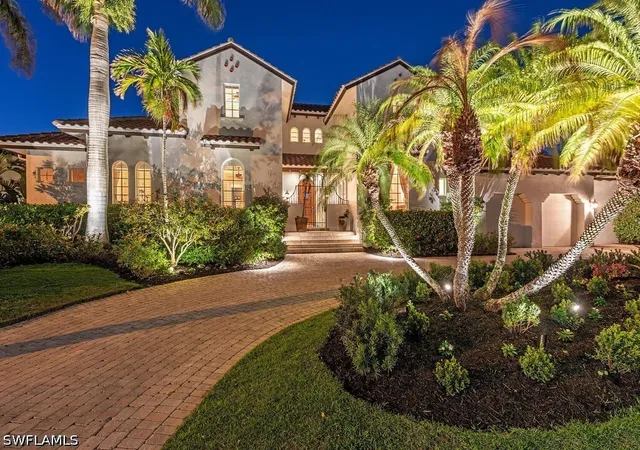 Photo 1 of Sale Pending at 155 20th Ave S, Naples, FL 34102 | MLS# 226030692 | Listing updated on 2026-09-08