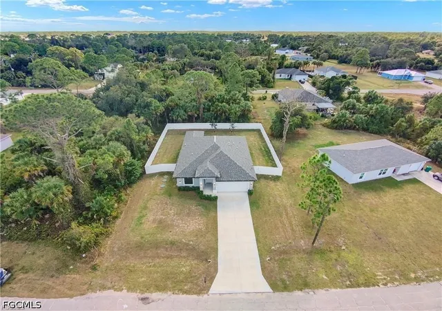 Photo 1 of Single family home for sale at 5008 Myrtlewood Rd, Labelle, FL 33935 | MLS# 2026036085 | Listing updated on 2026-09-05