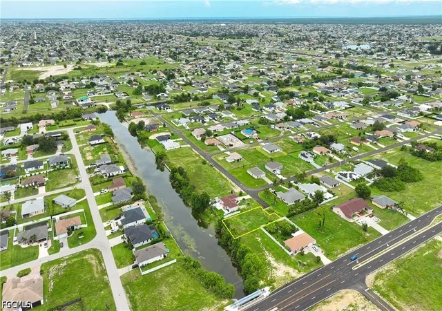 Photo 2 of Land for sale at 722 Ne 12th St, Cape Coral, FL 33909 | MLS# 2026036109 | Listing updated on 2026-09-14
