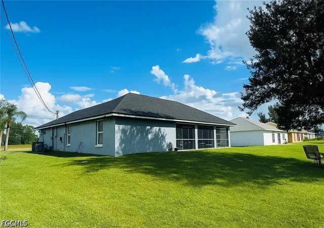 Photo 4 of Single family home for sale at 1906 SW 15th Place, Cape Coral, FL 33991 | MLS# 2026036135 | Listing updated on 2026-09-16