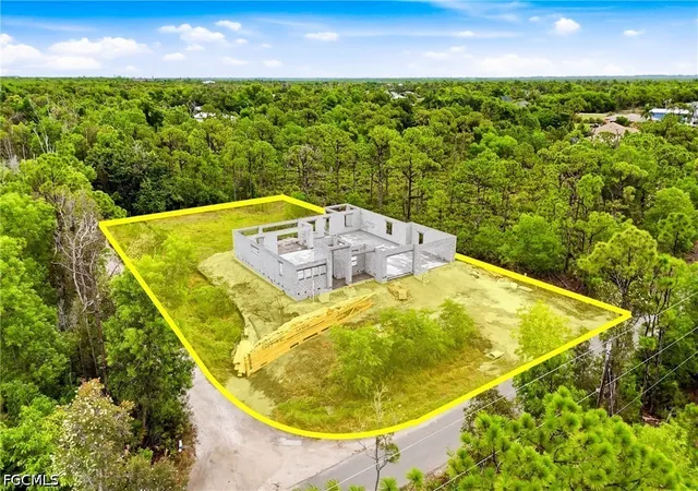 Photo 2 of Single family home for sale at 5288 Fairbanks Dr, Saint James City, FL 33956 | MLS# 2026036197 | Listing updated on 2026-09-02