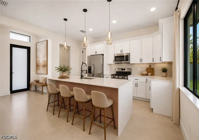 Photo 3 of Single family home for sale at 29 Sw Trafalgar Pkwy, Cape Coral, FL 33991 | MLS# 2026036253 | Listing updated on 2026-09-06