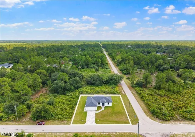 Photo 2 of Sale Pending at 4100 E 14th St, Lehigh Acres, FL 33972 | MLS# 2026036259 | Listing updated on 2026-09-14