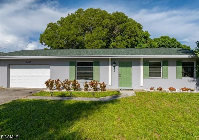 Photo 2 of Single family home for sale at 1402 Se 8th Pl, Cape Coral, FL 33990 | MLS# 2026036263 | Listing updated on 2026-09-14
