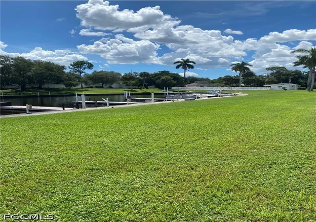 Listing Photo 4 - Condo for sale in building located at 1515 Tropic Ter, North Fort Myers, FL 33903 - Unit #1515
