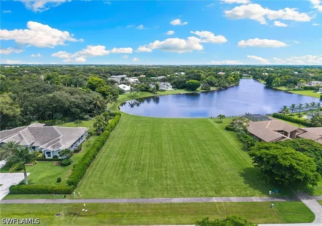 Photo 3 of Sale Pending at 820 Cassena Rd, Naples, FL 34108 | MLS# 226030963 | Listing updated on 2026-09-09