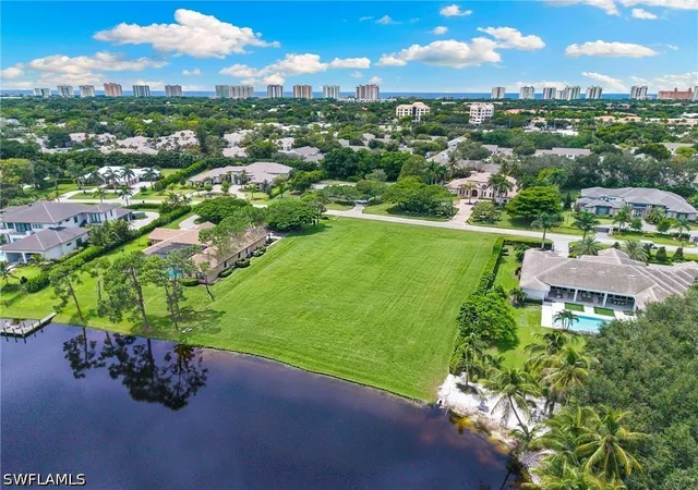 Photo 4 of Sale Pending at 820 Cassena Rd, Naples, FL 34108 | MLS# 226030963 | Listing updated on 2026-09-09