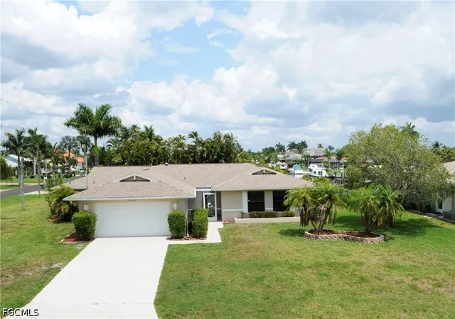 Photo 2 of Single family home for sale at 3603 Se 18th Pl, Cape Coral, FL 33904 | MLS# 2026036338 | Listing updated on 2026-09-18