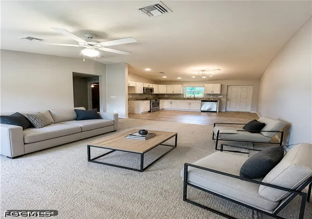 Photo 2 of Single family home for sale at 5013 Se Tradewinds Cir, Labelle, FL 33935 | MLS# 2026036379 | Listing updated on 2026-09-12