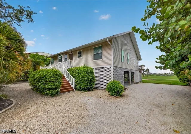 Photo 1 of Single family home for sale at 9076 Mockingbird Dr, Sanibel, FL 33957 | MLS# 2026036411 | Listing updated on 2026-09-03